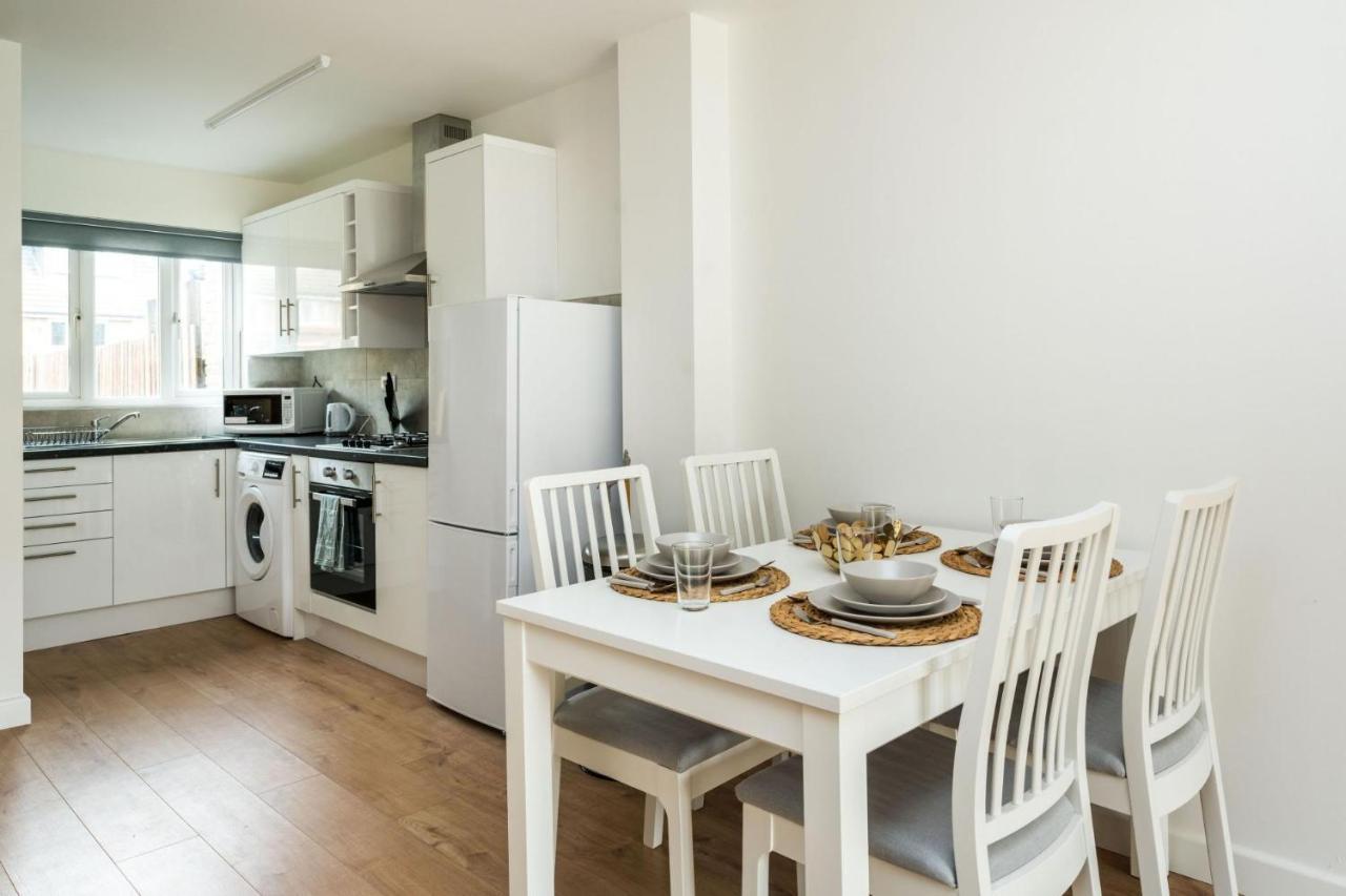 Sleek And Stylish 2bd With A Garden Anerley *